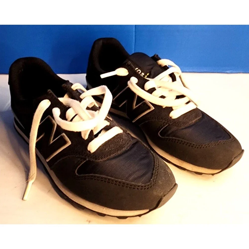New Balance Figs PWI Classics Black/Grey Running Women Sneakers Size 7D